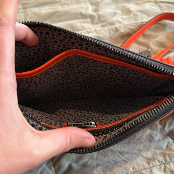 NWOT Rusi Designs Orange Crossbody Chain Purse - Picture 10 of 10
